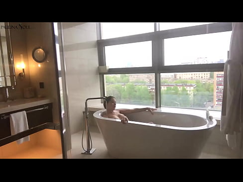 ❤️ فاتنة هائلة بحماس الرجيج من بوسها في الحمام ❌
